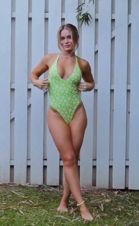 Morgan Moroney haut étoile des photos