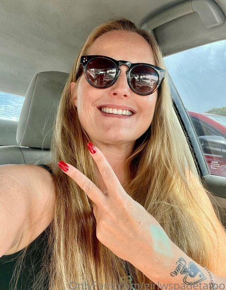 girlwspadetatoo modèle de sexe archive