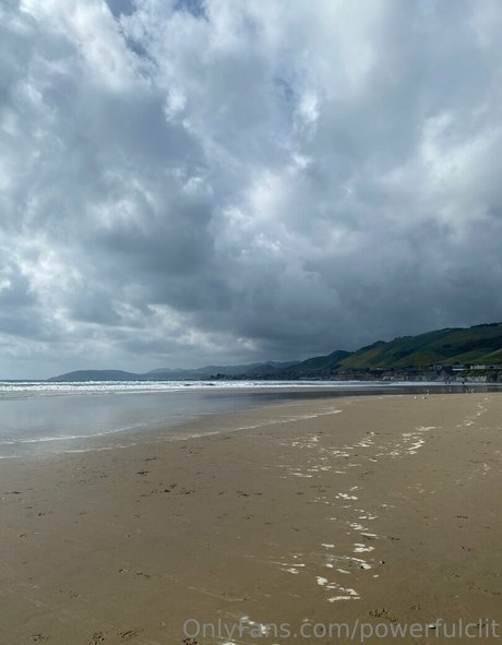 powerfulclit estrella porno atractiva archivo