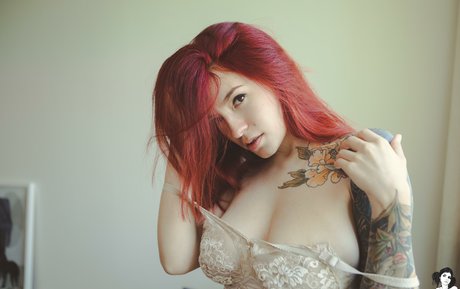 Cvrmillv belle actrice galeries