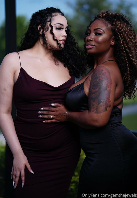 gemthejewels modèle parfait photo