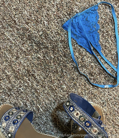 peachesisastonedfruit2 mejor modelo foto