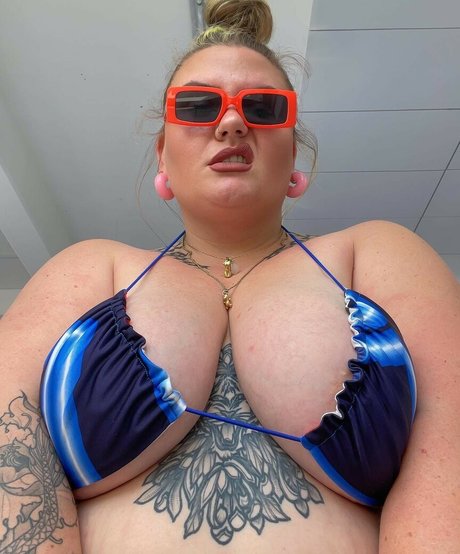 Lovaeij star exclusive photo