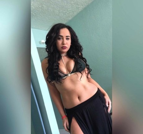 Tana Habibi estrella porno gratis fotos