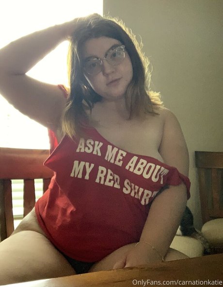 carnationkatie modèle images