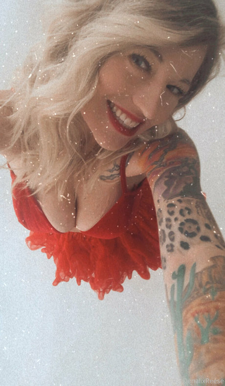 denalireese étoile érotique photo