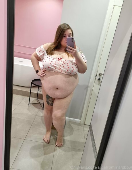alicefrommarsbbw pornstar erotic photo