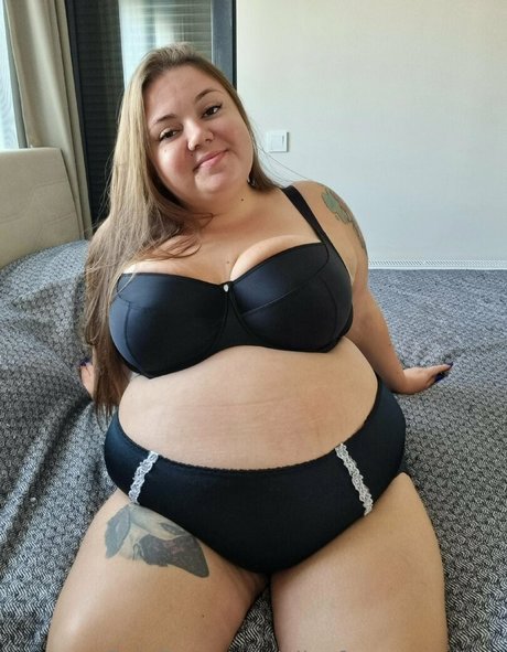 alicefrommarsbbw nudes model gallery
