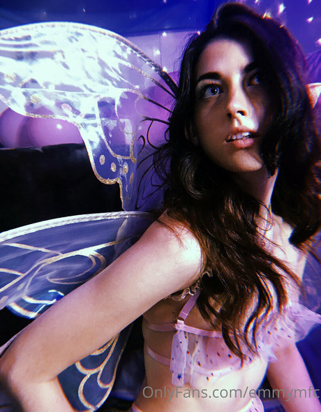 emmymfc model pic