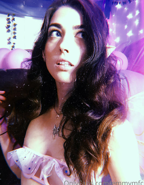 emmymfc art model gallery