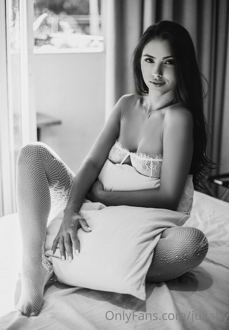 juliaby best model gallery