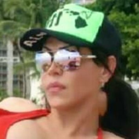 America LaRue arte estelar galerías