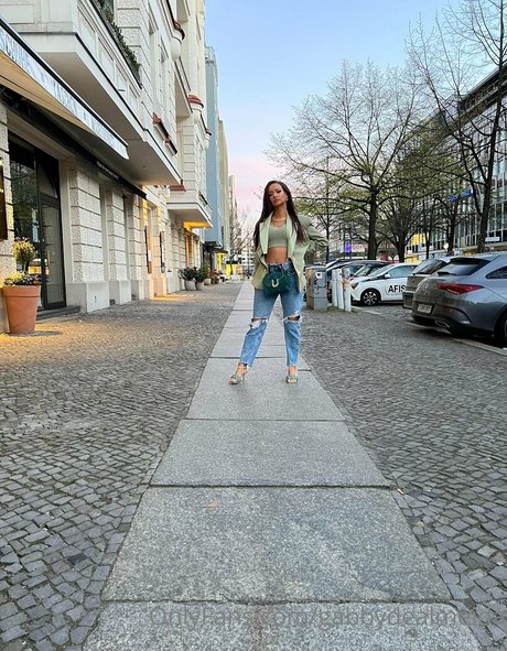 gabbydealmeida modelo agradable galerías