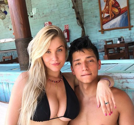 natnevv star du porno nue archive