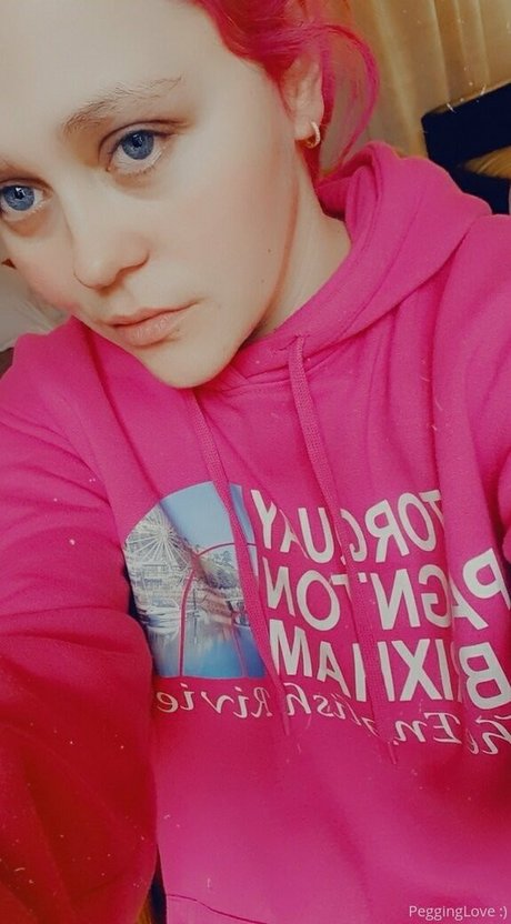 pegginglove modèle xxx images