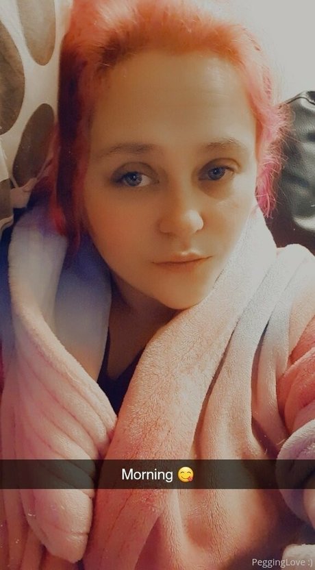 pegginglove Miniature