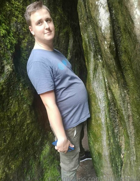 futurechub naked star photo