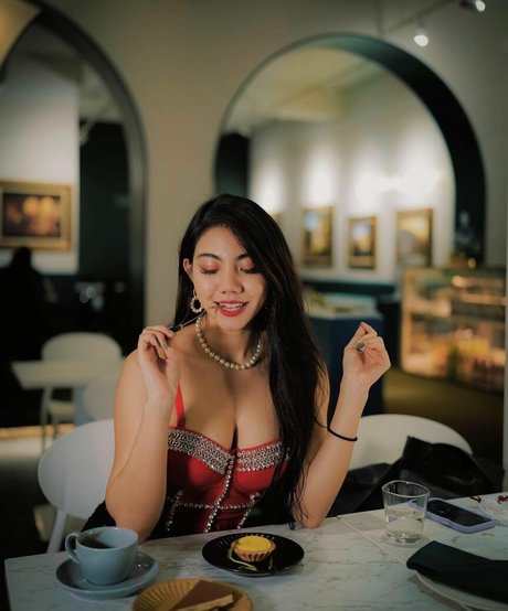 peggykuo1123 actrice de nus image