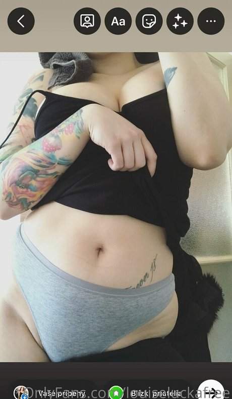 louiseluckafree star hot photo