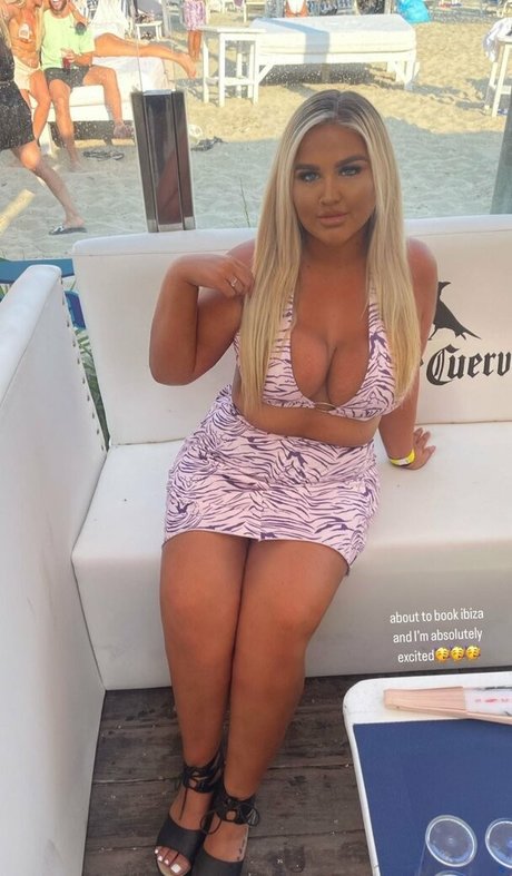 Brittany T modèle sexy photo