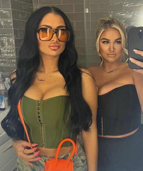 Brittany T modelo de alta calidad imágenes