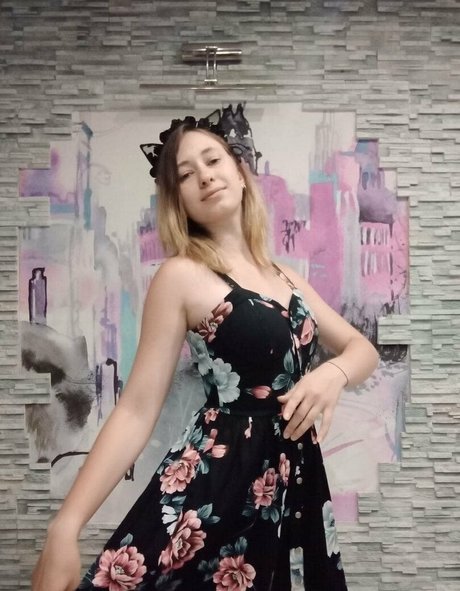 selenaadoll1 modelo atractivo archivo