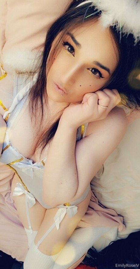 emilyroseiv actrice libre galeries