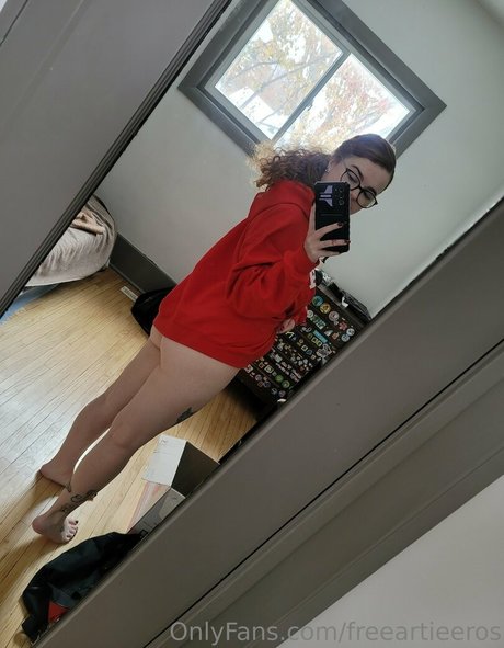 freeartieeros actrice libre galeries