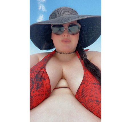 elizaallure modèle chaud img