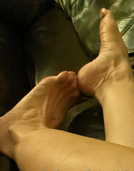 feetannabelle naked model pics