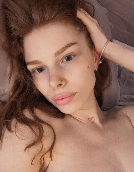 alexfoxxy star art photos