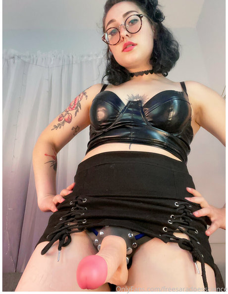 freesaradoesscience nudes model pictures