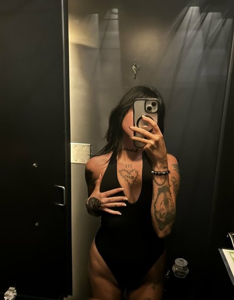 luciferisfemale pornstar nudes pic