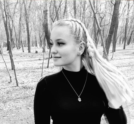 mari lovee free estrella agradable galería