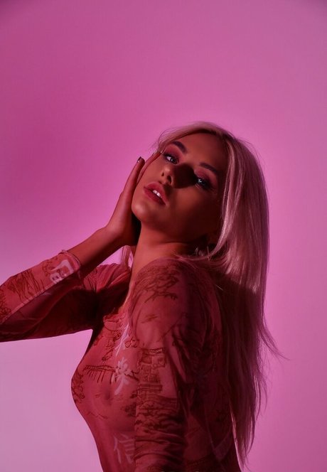 sugarandriana actrice libre collection