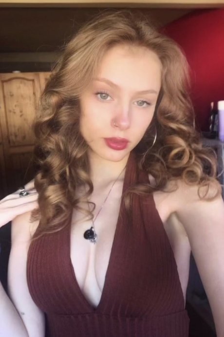 Trinitysdc pornstar naked img