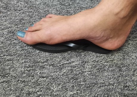 goddesstessaprag haut modèle photo