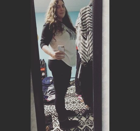 Kara Greene_ art de star du porno des photos