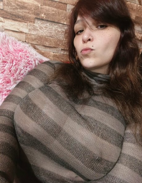 thick latina milf onlyfans nude photo
