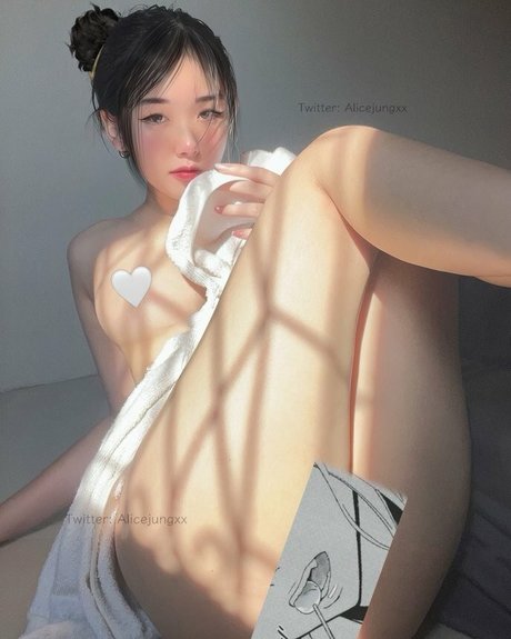 Alicejung pornstar photo