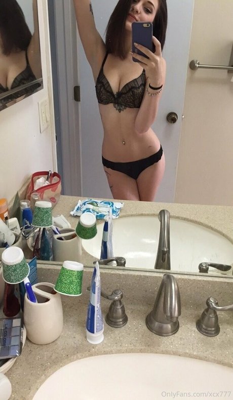 xcx777 buena actriz galerías