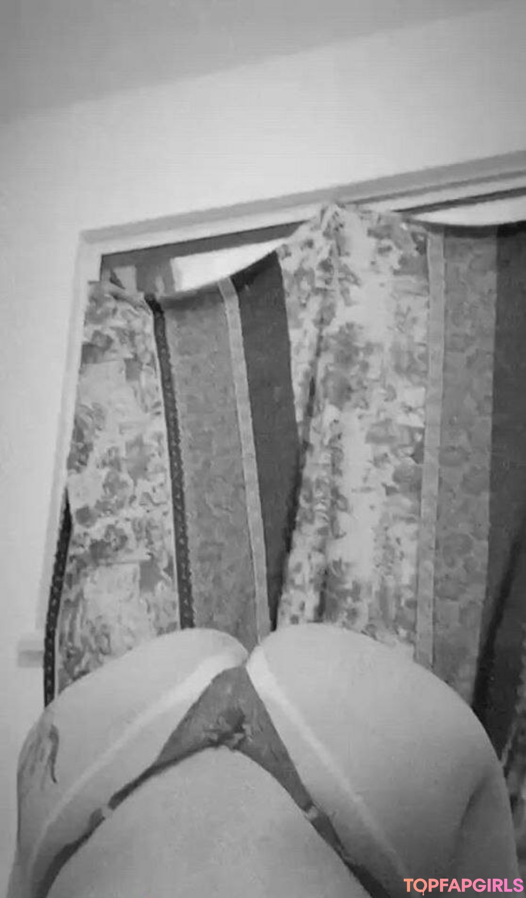 Niccole Rodrigues joli modèle collection