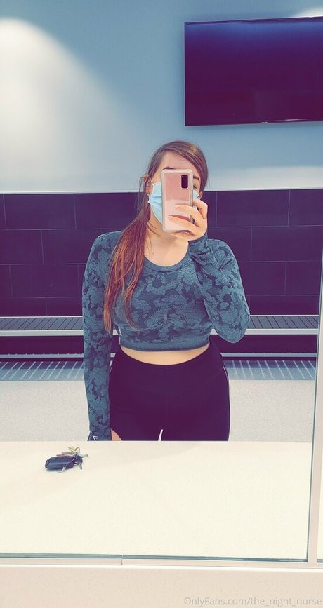 the night nurse buen modelo fotos