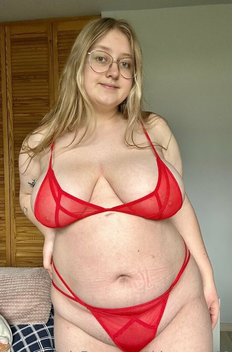 magic princess onlyfans sexy naked pics