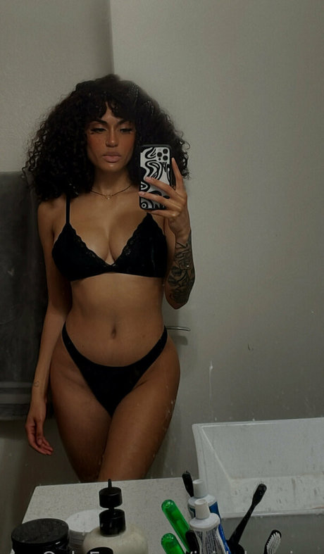 asian amateur onlyfans erotic picture