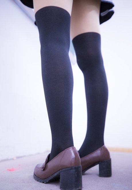 Mafuyu MkVII estrella porno atractiva foto