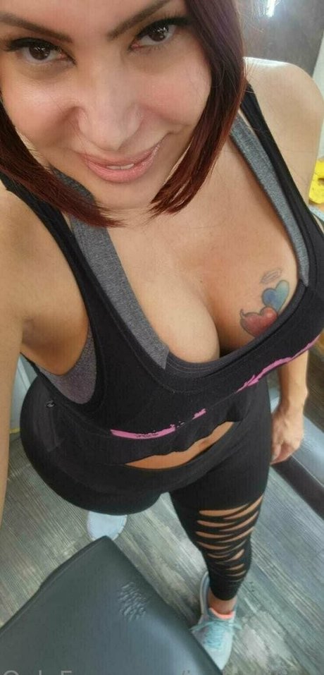 izabellifrazaoo actrice chaude galerie