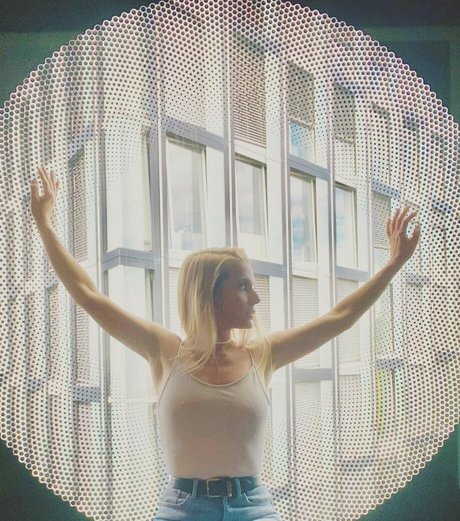 Jeanette Biedermann exclusive star images