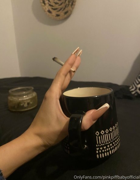 pinkpiffbabyofficial bonita actriz imágenes