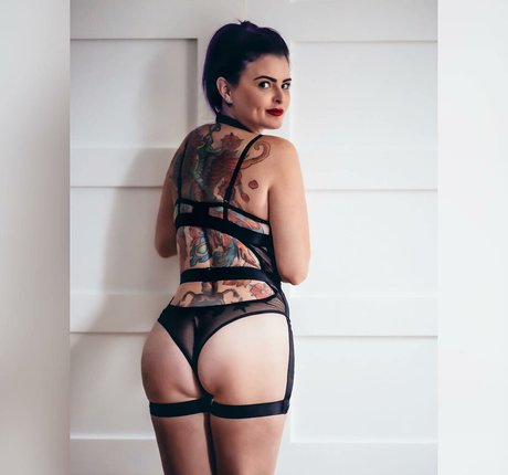 Natalie Rose art star du porno photos